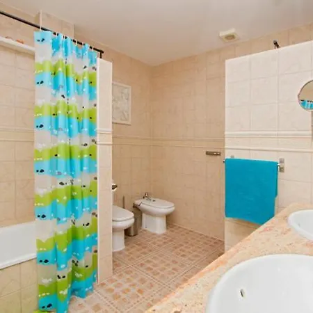 Puerto Del Carmen Sleeps 8 Pool Air Con Wifi 푸에르토 델 카르멘